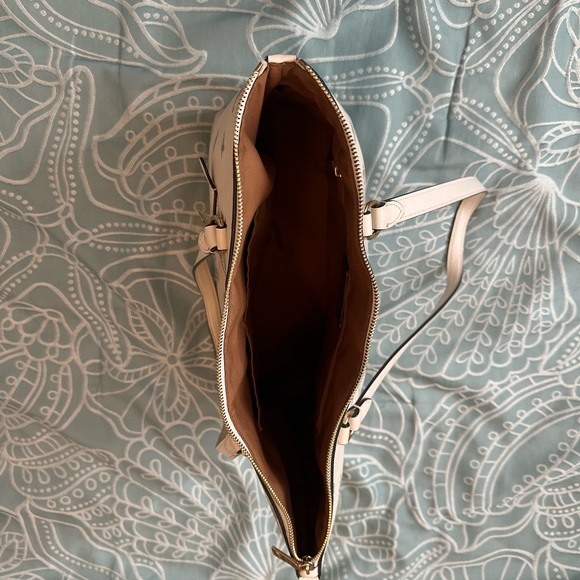 Coach Floral Tote Bag - Picture 6 of 8